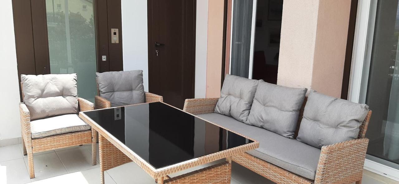 Avista Apartments Lygia  Luaran gambar